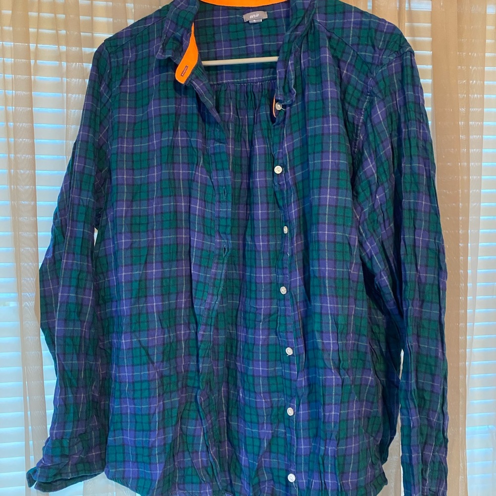 aerie Women’s Green and Blue Plaid Button-Down Shirt